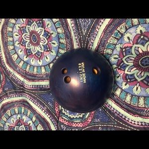 Bowling ball with bowling bag